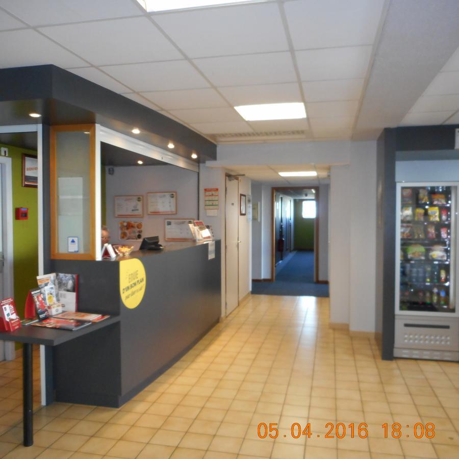 B&B Hôtel Chatellerault Châtellerault Exterior foto