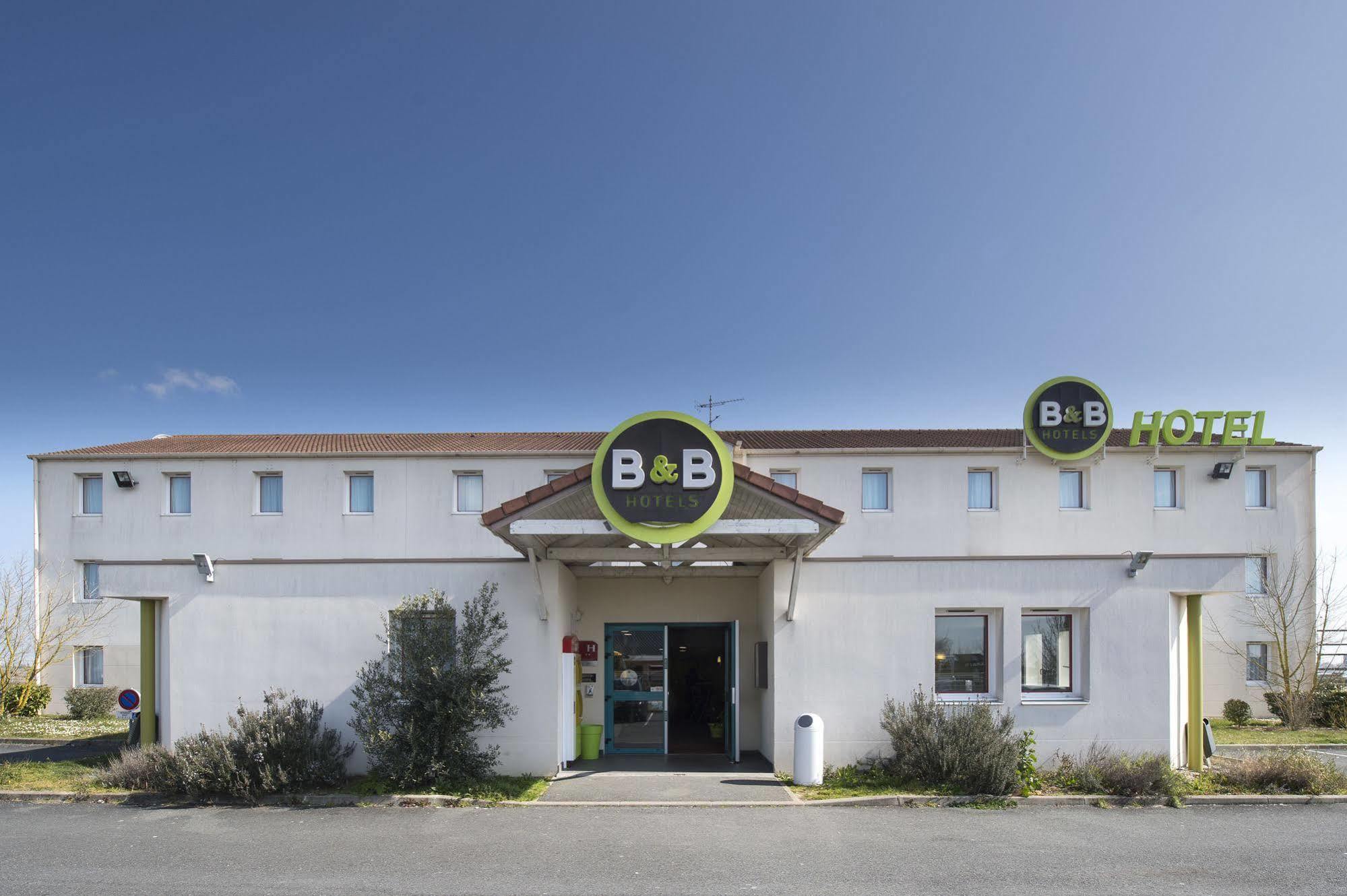B&B Hôtel Chatellerault Châtellerault Exterior foto